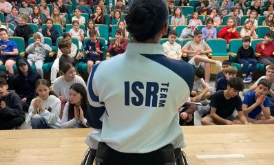 החותרת הפראלימפית טליה אילת. צילום: קרן איזנקסון