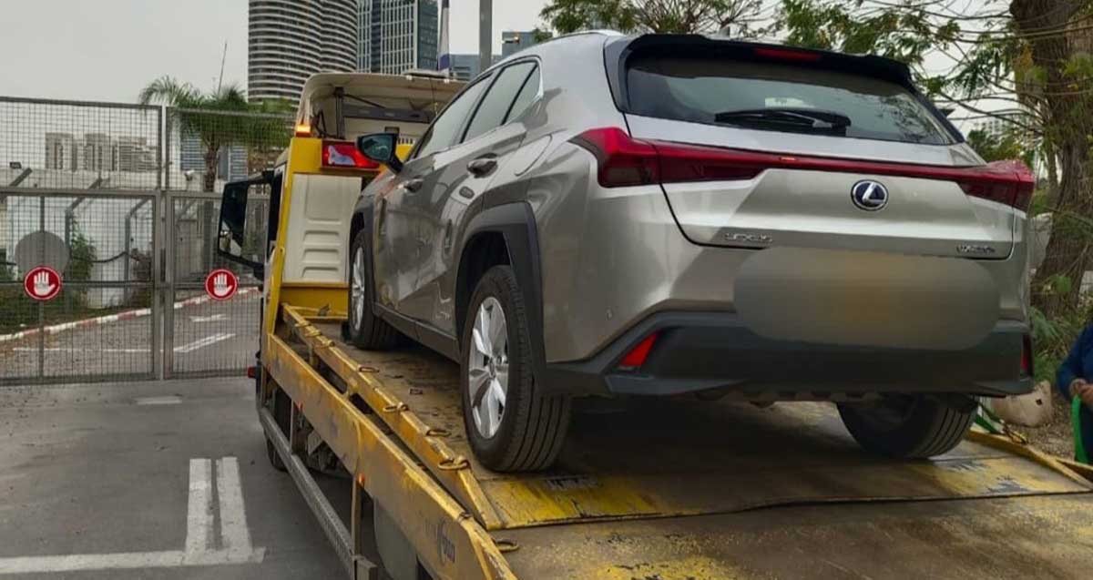 הרכב שחולט על מכונית גרר.