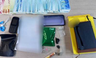 סמים , כסף מזומן וטלפון נייד שנתפסו עי ידי משטרת ישראל