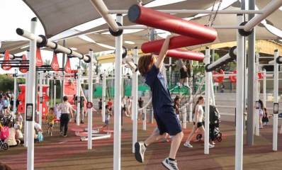 פארק רבין בשכונת נווה עמל. מתקני נינג'ה לילדים.