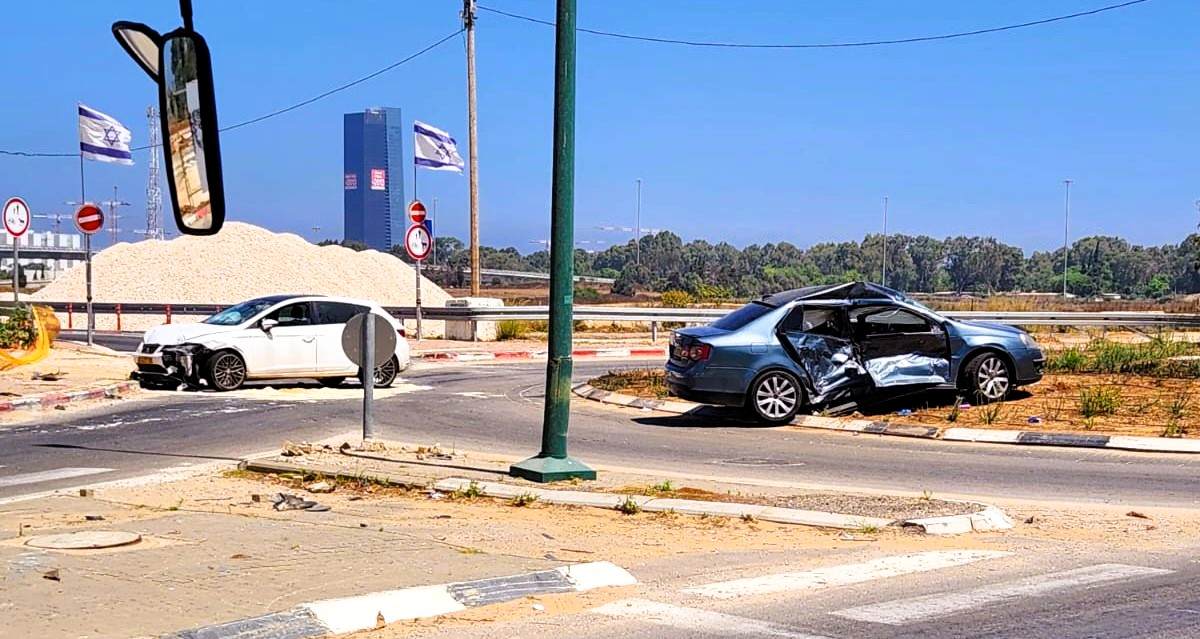 זירת התאונה, הבוקר, 27 ביוני. מצבה של האישה הידרדר ומותה נקבע בצהריים. צילום: חיים נוימן