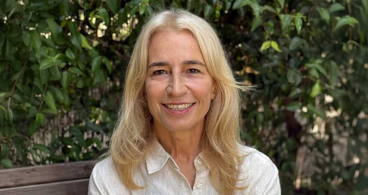 אפרת רנצר, מנהלת בית הספר היסודי יוחנני. תמונת פספורט.