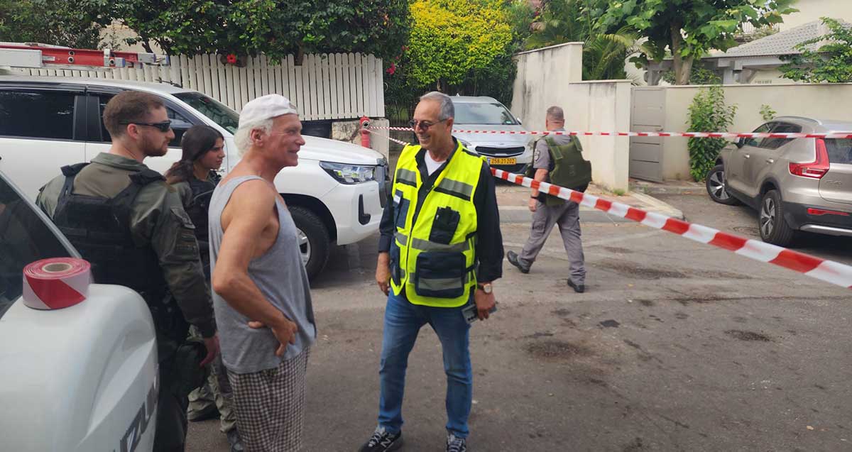 זירת נפילת טיל איראני שיורט בבוקר 22 ביוני 2025
