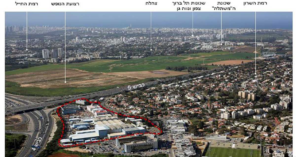 מתחם אלקו ברמת השרון, צומת מורשה, שכונת המשתלה ורמת החייל בתל אביב. המקומות והשמות מסומנים בקווים לבנים.