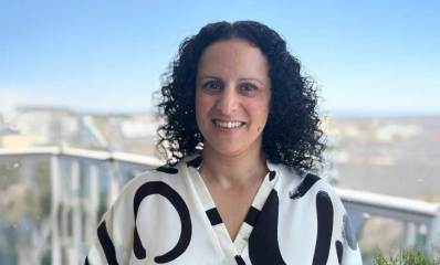 נירה דבי מנהלת חטיבת "אלון"