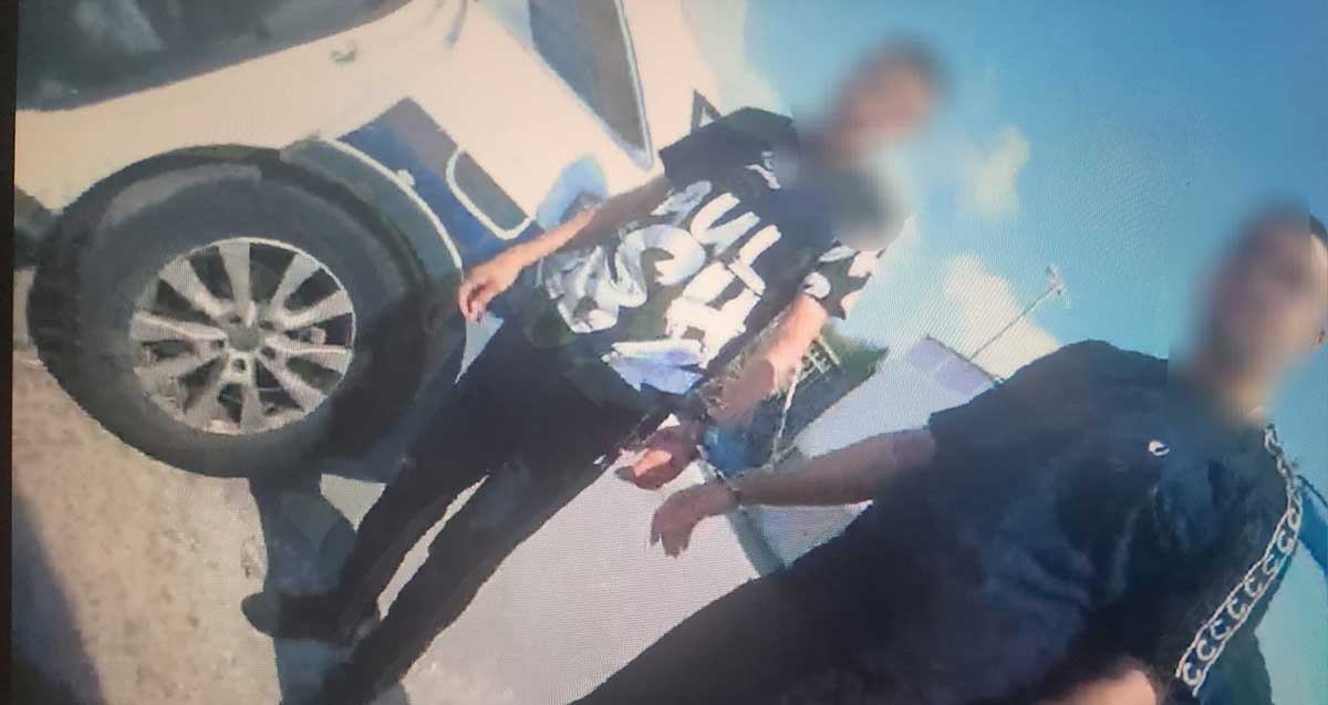 שב"חים במתקן שטיפת מכוניות ליד פי גלילות. צילום: המשטרה