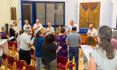 תפילה בקהילה הקונסרבטיבית של כפר סבא