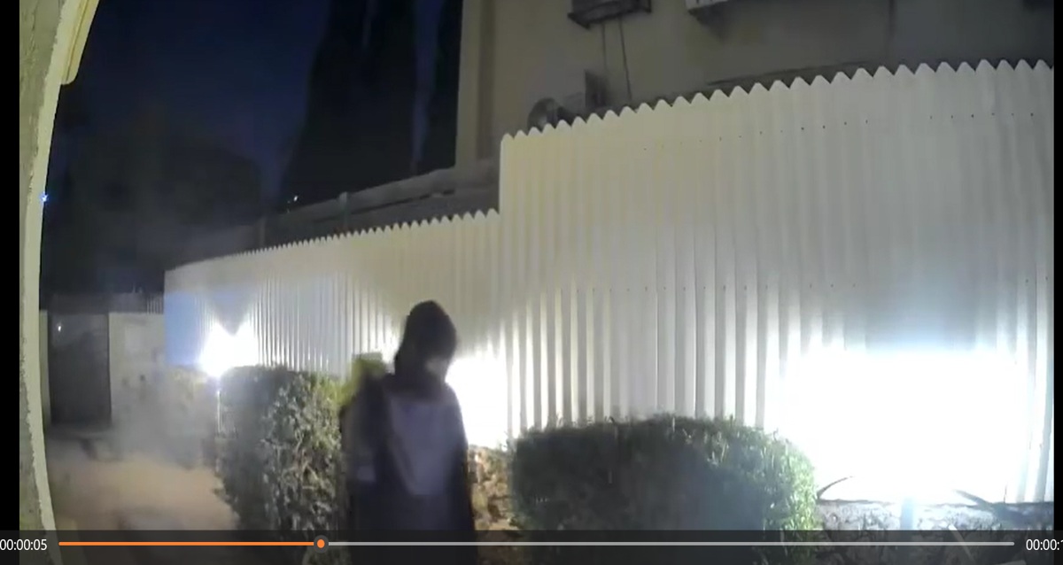 כמו גנבים בלילה. תיעוד מתוך הסרטון - צילום: לפי סעיף 27א לחוק זכויות יוצרים