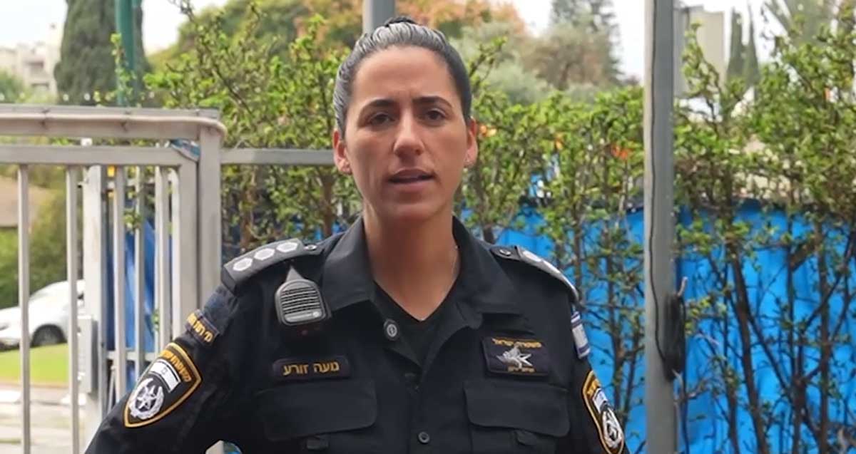 שוטרת בדרגת פקד.. נועה זורע במדי משטרה