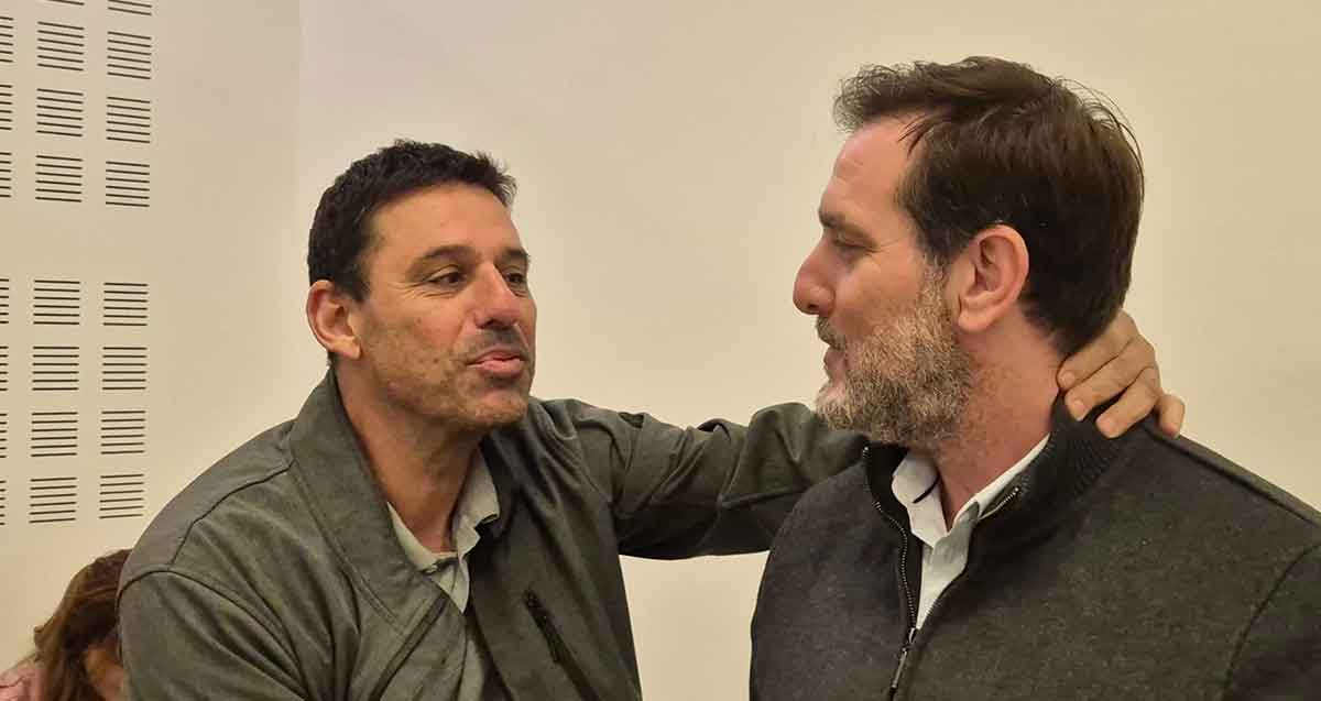קובי אלפסי מנהל אגף הביטחון עם עו"ד עמית גייגר היועץ המשפטי של עיריית רמת השרון