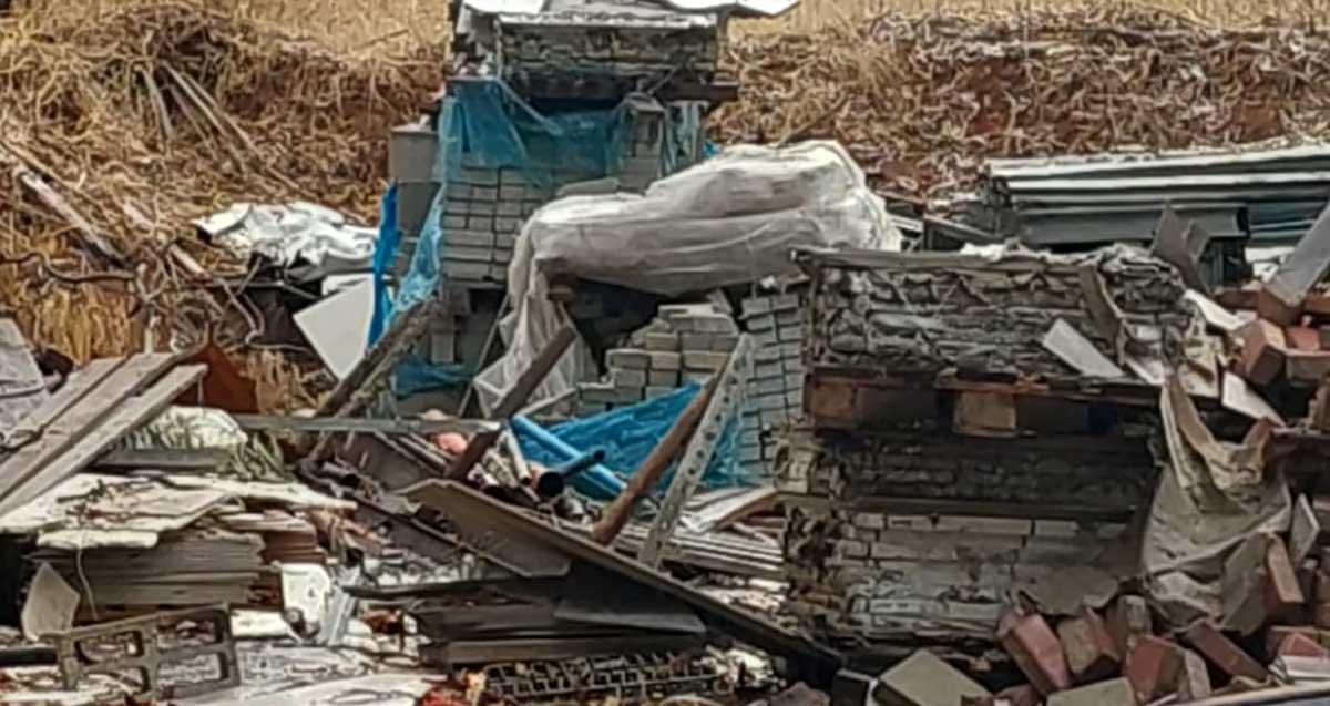 ערימות פסולת בניין בצפון הרצליה