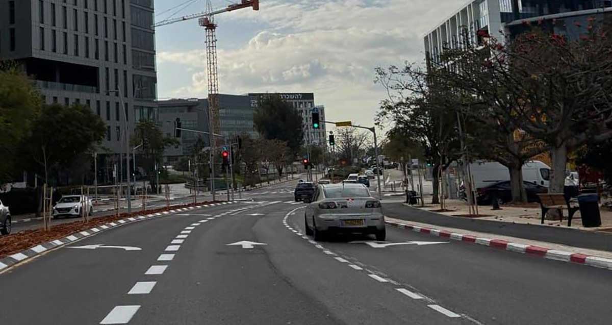 רמזור חדש ליד מתחם אושילנד בכפר סבא