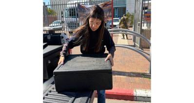 ארגזי משלוחי המנות לבית החולים מאיר