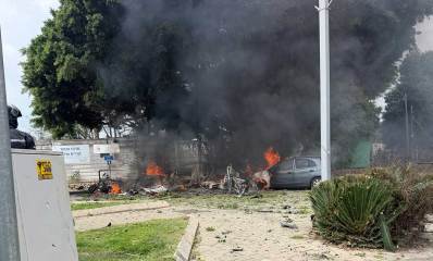 רכב בוער במלחמת שאגת הארי
