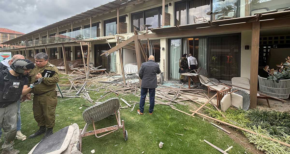 זירת נפילת פצצת מצרר במלון דן אכדיה