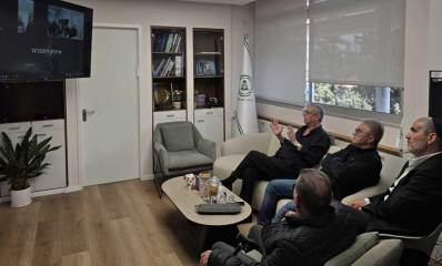 מימין - יעקב קורצקי, יורם אברהמי ואיציק רוכברגר בשיחת הזום עם משרד הפנים