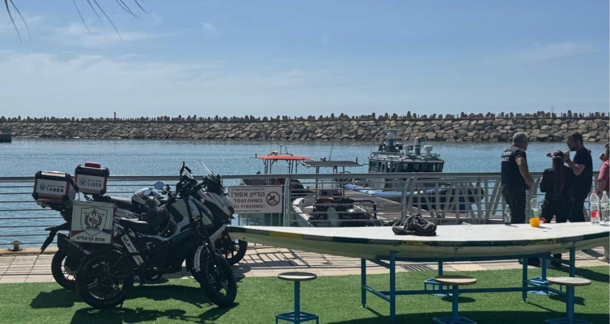 אופנוע זק"א בזירה בחוף המרינה בהרצלי, צילום: זק"א