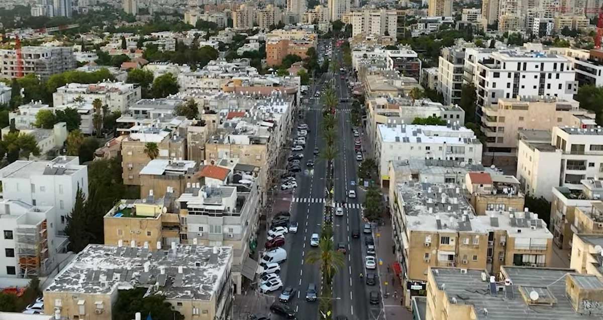 רוב סוקולוב ברמת השרון, מבט מרחפן