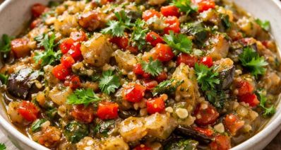 סלט חצילים עם פלפלים, צילום: חלי ממן