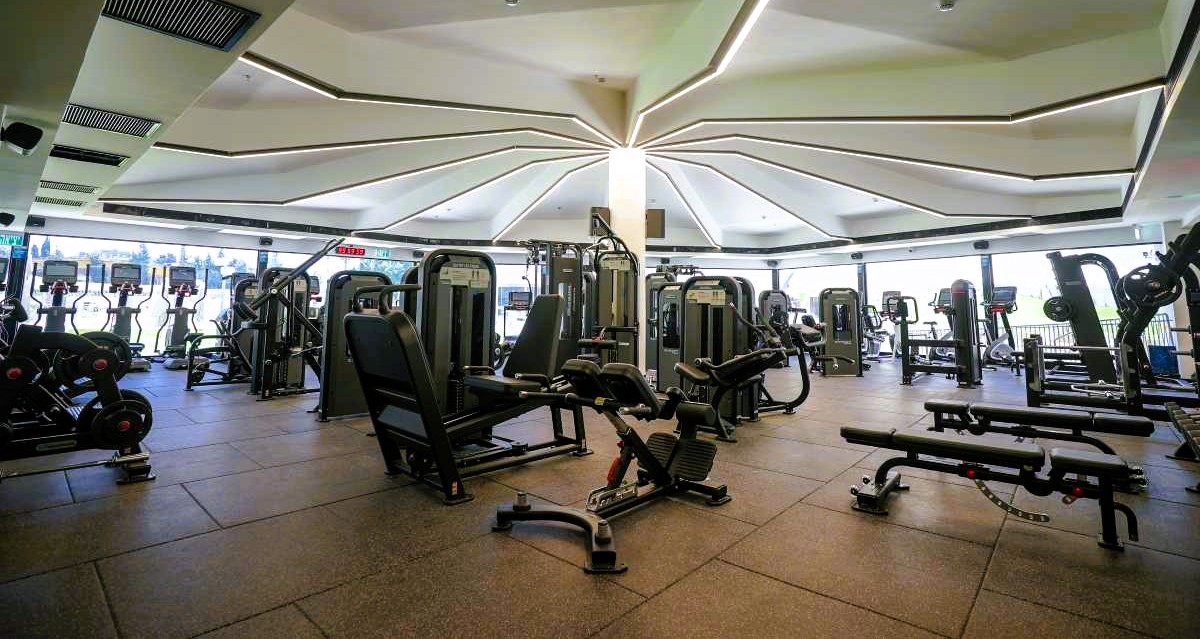 לגוף ולנפש - מתחם מתקני הכושר החדישים בקאנטרי הרצליה. צילום: בני הרצליה