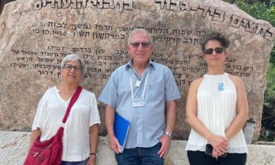 3 מורי דרך ליד אנדרטה, צילום: פרטי