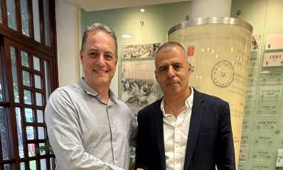 רפי סער ופרופסור יעקב חן, צילום: מתוך עמוד הפייסבוק של ראש העיר