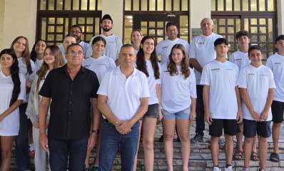 רפי סער והמשלחת לאולימפיאדה הבינלאומית לילדים