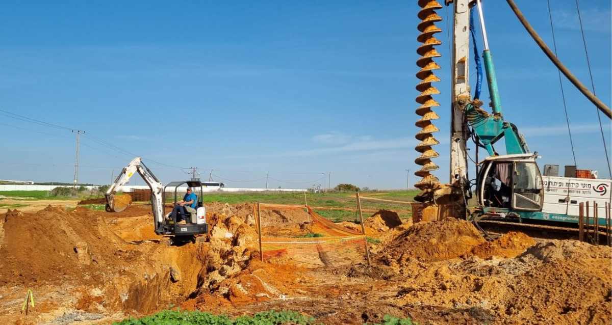 עבודות בשטח קריית הצעירים, צילום: עיריית כפר סבא