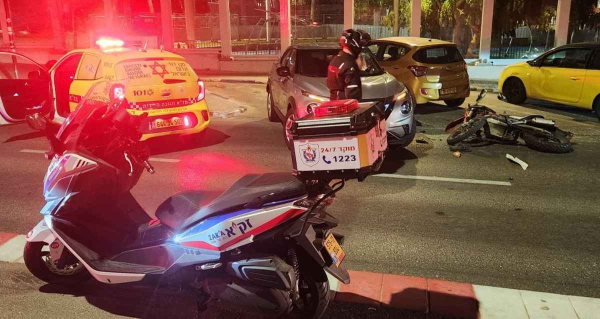 זירת התאונה ברחוב הנצח ברמת השרון, צילום: זק"א