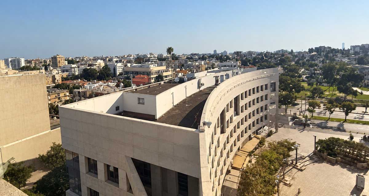 נוף גגות מרכז הרצליה